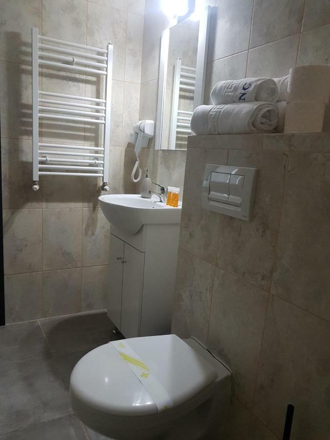 Summerhouse Apartments Mamaia Buitenkant foto