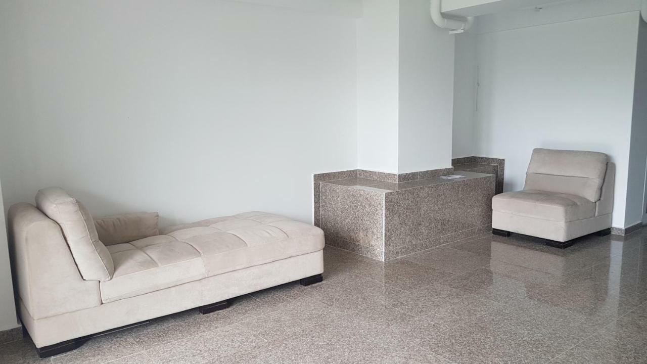 Summerhouse Apartments Mamaia Buitenkant foto