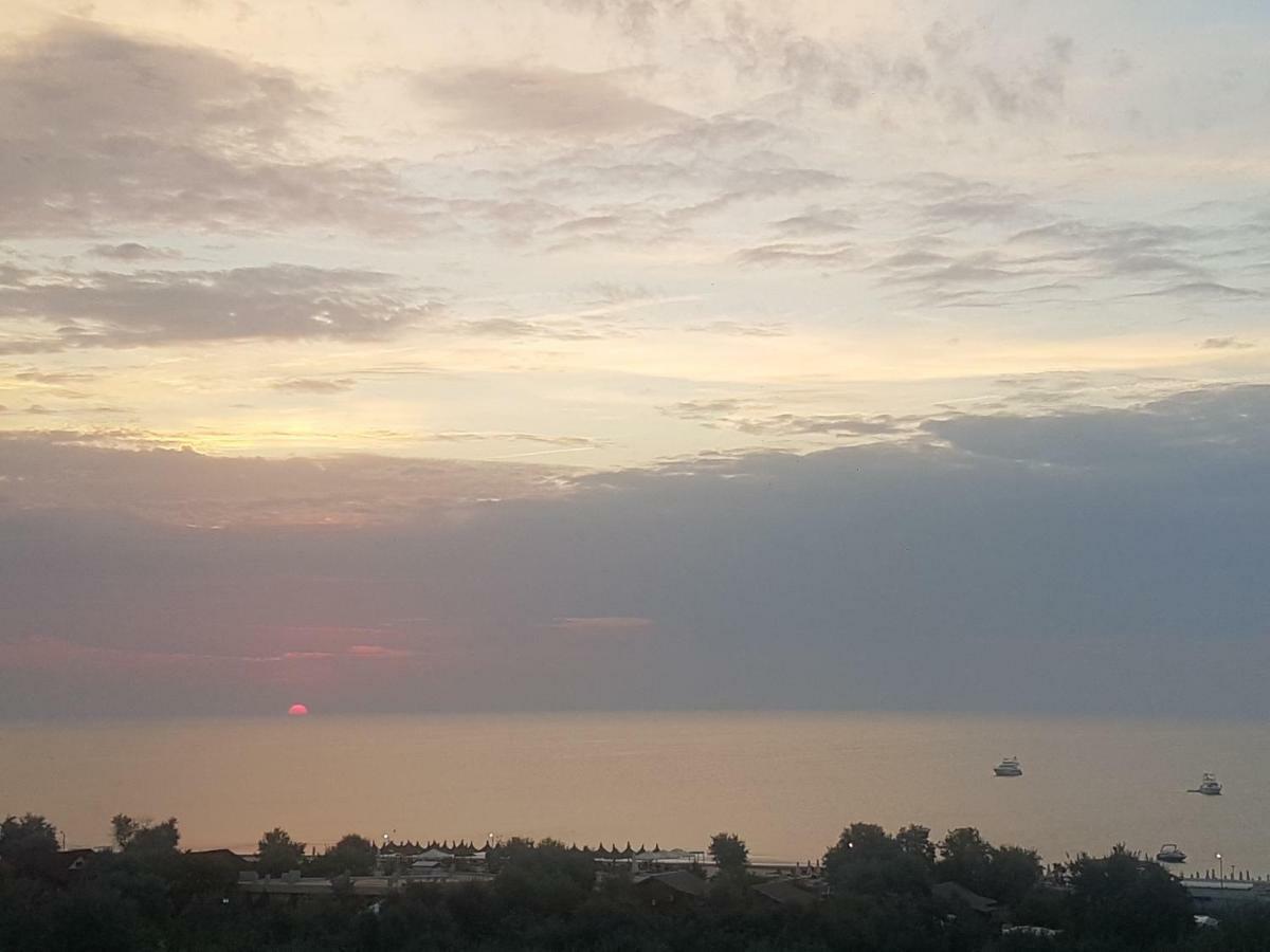 Summerhouse Apartments Mamaia Buitenkant foto