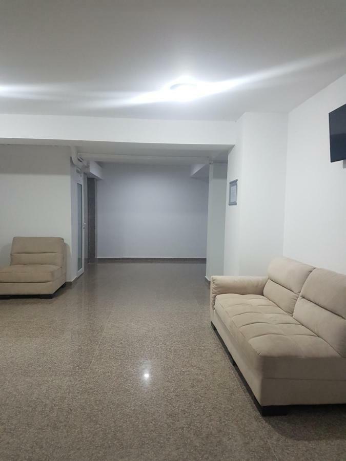 Summerhouse Apartments Mamaia Buitenkant foto